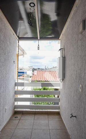 Casa à venda com 330m², 3 quartos e 10 vagas Casa à venda com 330m², 3 quartos e 10 vagasVaranda da Suíte 2