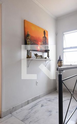 Casa à venda com 330m², 3 quartos e 10 vagas Casa à venda com 330m², 3 quartos e 10 vagasCorredor