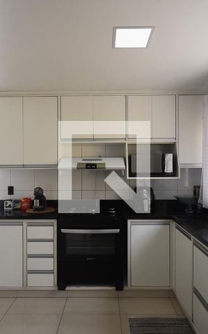 Casa à venda com 330m², 3 quartos e 10 vagas Casa à venda com 330m², 3 quartos e 10 vagasCozinha