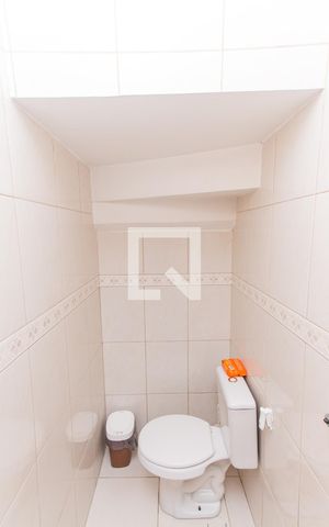 Casa de condomínio à venda com 212m², 3 quartos e 2 vagasLavabo da Garagem