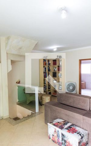 Casa de condomínio à venda com 212m², 3 quartos e 2 vagasSala  