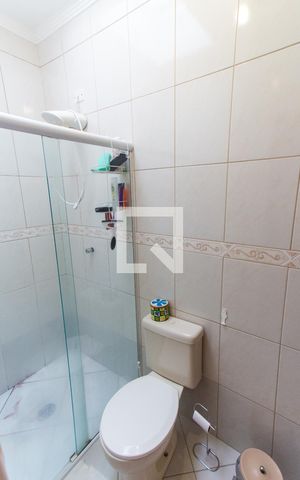 Casa de condomínio à venda com 212m², 3 quartos e 2 vagasBanheiro