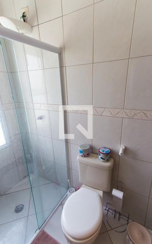 Casa de condomínio à venda com 212m², 3 quartos e 2 vagasBanheiro da Suíte