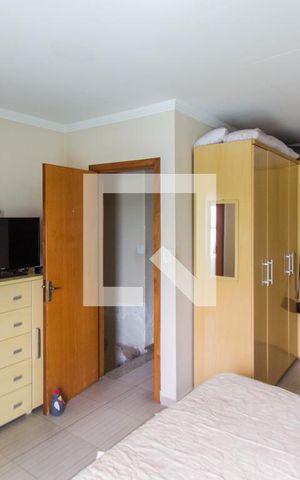 Casa de condomínio à venda com 212m², 3 quartos e 2 vagasSuíte  
