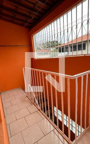 Casa à venda com 167m², 3 quartos e 1 vaga Casa à venda com 167m², 3 quartos e 1 vagaÁrea de Serviço