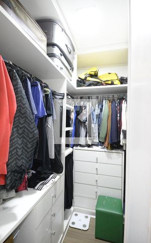 Casa à venda com 195m², 4 quartos e 5 vagasSuíte 3