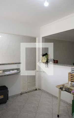 Casa à venda com 195m², 4 quartos e 5 vagasCozinha Garagem