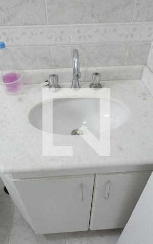 Casa à venda com 195m², 4 quartos e 5 vagasSuíte 2