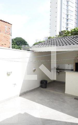 Casa à venda com 195m², 4 quartos e 5 vagasQuintal