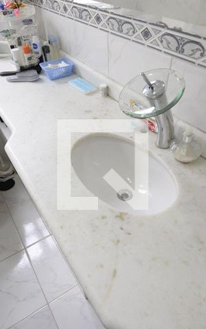 Casa à venda com 195m², 4 quartos e 5 vagasSuíte 3