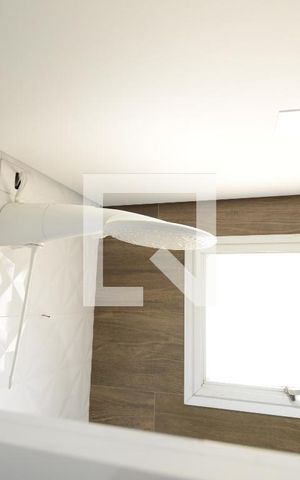 Casa à venda com 195m², 4 quartos e 5 vagasStudio