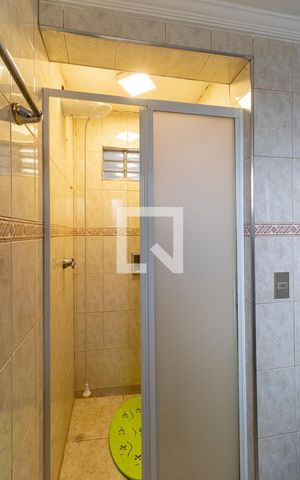 Casa à venda com 300m², 4 quartos e 3 vagas Casa à venda com 300m², 4 quartos e 3 vagasBanheiro da Casa 2