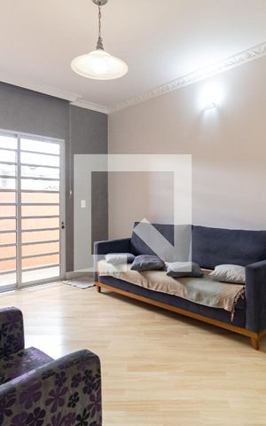Casa à venda com 300m², 4 quartos e 3 vagas Casa à venda com 300m², 4 quartos e 3 vagasSala da Casa 1