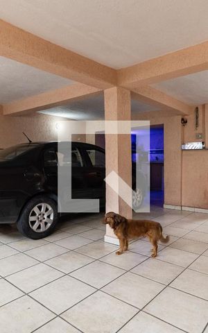 Casa à venda com 300m², 4 quartos e 3 vagas Casa à venda com 300m², 4 quartos e 3 vagasGaragem