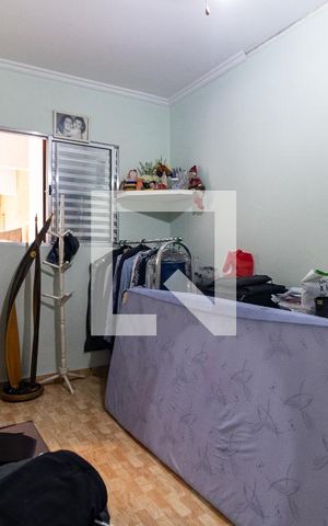 Casa à venda com 300m², 4 quartos e 3 vagas Casa à venda com 300m², 4 quartos e 3 vagasQuarto da Área de Lazer