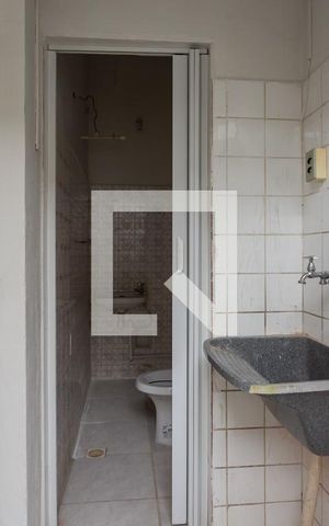 Casa para alugar com 30m², 1 quarto e sem vaga Casa para alugar com 30m², 1 quarto e sem vagaÁrea de Serviço