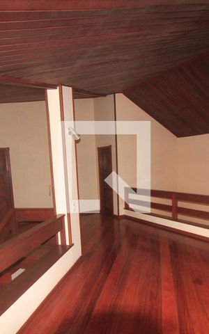 Casa à venda com 350m², 3 quartos e 4 vagasSala de Estar