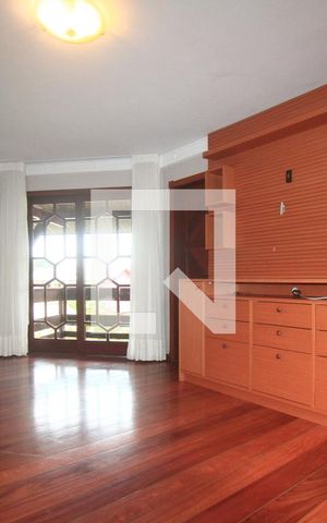 Casa à venda com 350m², 3 quartos e 4 vagasSuite 1