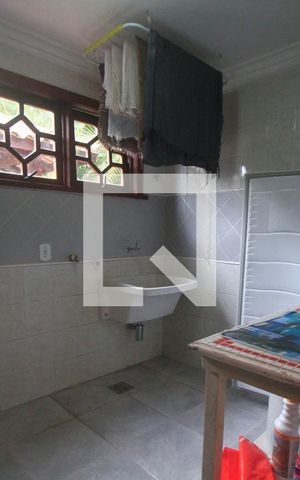 Casa à venda com 350m², 3 quartos e 4 vagasÁrea de Serviço