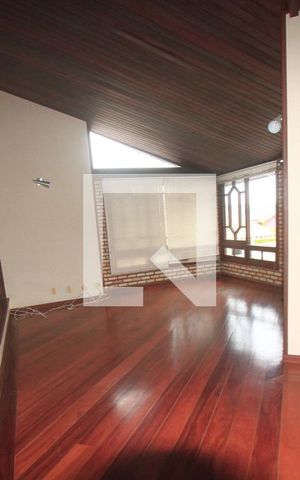 Casa à venda com 350m², 3 quartos e 4 vagasSala de Estar