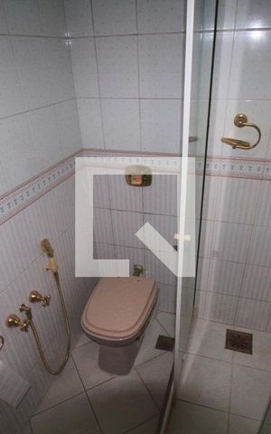 Casa à venda com 350m², 3 quartos e 4 vagasBanheiro Suite 3