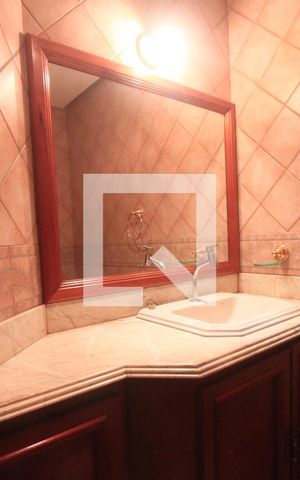 Casa à venda com 350m², 3 quartos e 4 vagasBanheiro Social