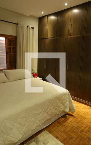 Casa de condomínio à venda com 140m², 4 quartos e 2 vagas Casa de condomínio à venda com 140m², 4 quartos e 2 vagasQuarto 1