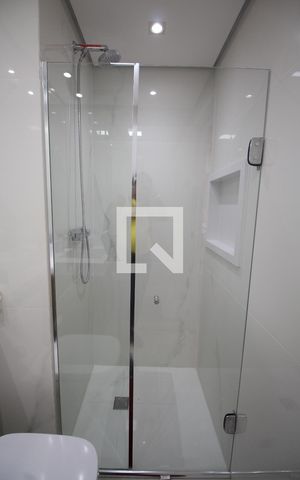 Apartamento à venda com 71m², 2 quartos e 1 vaga Apartamento à venda com 71m², 2 quartos e 1 vagaBanheiro