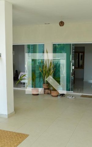 Casa à venda com 500m², 5 quartos e 2 vagas Casa à venda com 500m², 5 quartos e 2 vagasVaranda - Pavimento 2