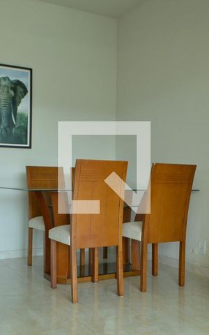 Casa à venda com 500m², 5 quartos e 2 vagas Casa à venda com 500m², 5 quartos e 2 vagasSala - Pavimento 2