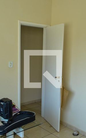 Casa à venda com 500m², 5 quartos e 2 vagas Casa à venda com 500m², 5 quartos e 2 vagasQuarto 2- Pavimento 1