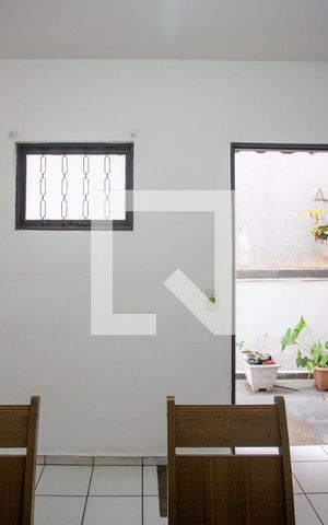 Casa à venda com 229m², 4 quartos e 2 vagas Casa à venda com 229m², 4 quartos e 2 vagasSala de Jantar