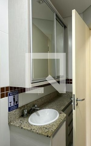 Apartamento para alugar com 80m², 2 quartos e 1 vaga Apartamento para alugar com 80m², 2 quartos e 1 vagaBanheiro
