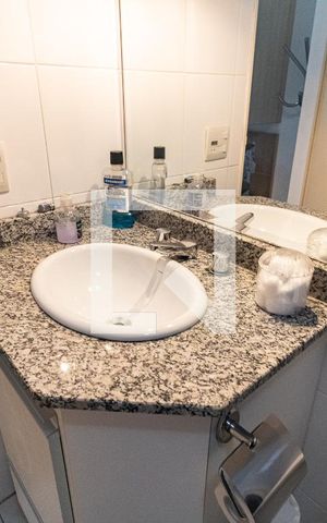 Apartamento à venda com 79m², 3 quartos e 2 vagasBanheiro da Suíte