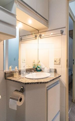 Apartamento à venda com 79m², 3 quartos e 2 vagasBanheiro Social