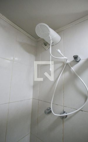 Apartamento à venda com 70m², 3 quartos e 1 vaga Apartamento à venda com 70m², 3 quartos e 1 vagaBanheiro da Suíte