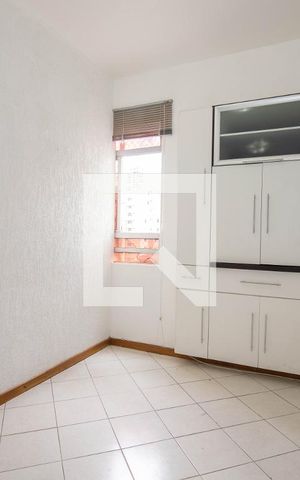 Apartamento para alugar com 28m², 1 quarto e 1 vaga Apartamento para alugar com 28m², 1 quarto e 1 vagaSala
