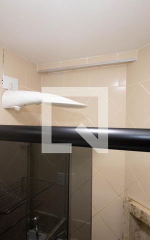 Apartamento para alugar com 28m², 1 quarto e 1 vaga Apartamento para alugar com 28m², 1 quarto e 1 vagaBanheiro da Suíte