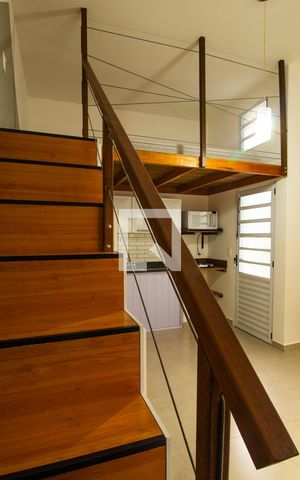 Studio à venda com 220m², 1 quarto e 3 vagasEscada