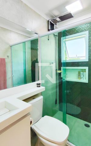 Casa de condomínio à venda com 122m², 3 quartos e 1 vaga Casa de condomínio à venda com 122m², 3 quartos e 1 vagaBanheiro da Suite