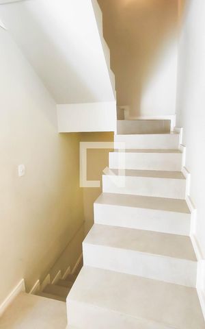 Casa de condomínio à venda com 122m², 3 quartos e 1 vaga Casa de condomínio à venda com 122m², 3 quartos e 1 vagaAcesso aos Quartos