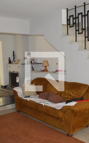 Casa à venda com 450m², 4 quartos e 3 vagasSala