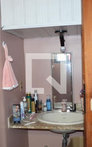 Casa à venda com 450m², 4 quartos e 3 vagasBanheiro da Suíte