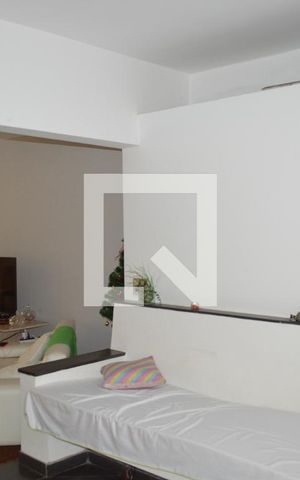 Casa à venda com 450m², 4 quartos e 3 vagasSala