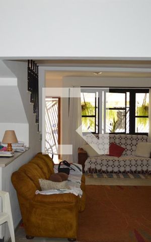 Casa à venda com 450m², 4 quartos e 3 vagasSala