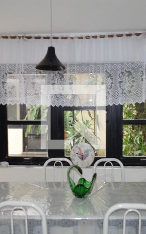 Casa à venda com 450m², 4 quartos e 3 vagasCopa