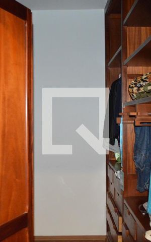Casa à venda com 450m², 4 quartos e 3 vagasQuarto 2