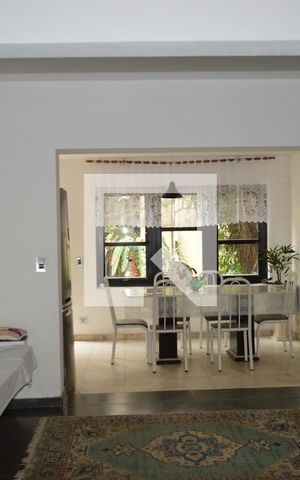 Casa à venda com 450m², 4 quartos e 3 vagasSala
