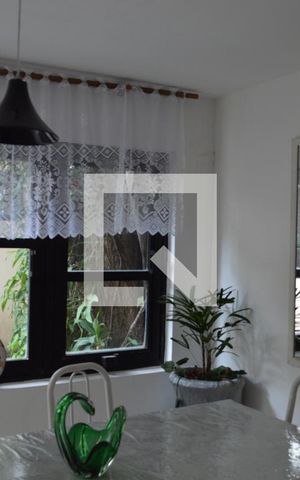 Casa à venda com 450m², 4 quartos e 3 vagasCopa
