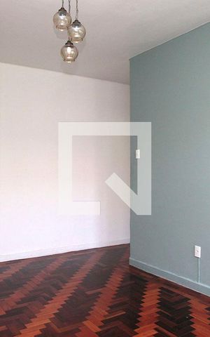 Apartamento à venda com 72m², 2 quartos e sem vagaSala